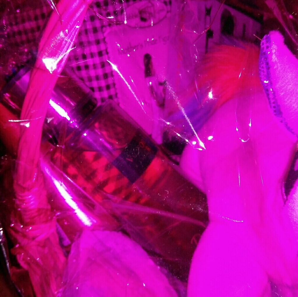 BASKET - Picture 2 of 4